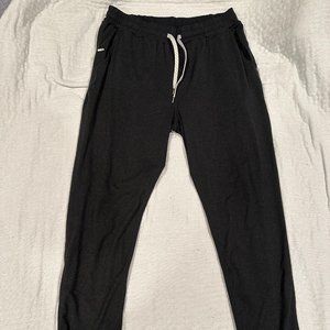 Vuori Men's Ponto Performance sweatpants- XL Dark Gray Heather color